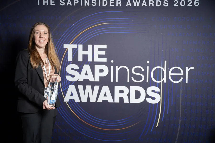 A 2026 SAPinsider Awards winner with their trophy